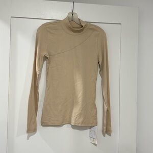 Commense NWT long sleeve cotton mock neck top. Size large, beige/tan in color.